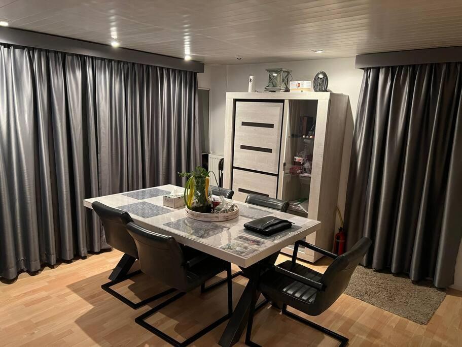 Luxe Chalet In Prachtig Natuurgebied Lith Extérieur photo